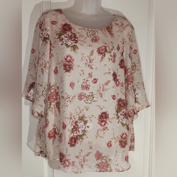 2/$30 Spring Ready Blossom Enchantment NEINEIWU blouse  (#1,162) - Picture 1 of 9